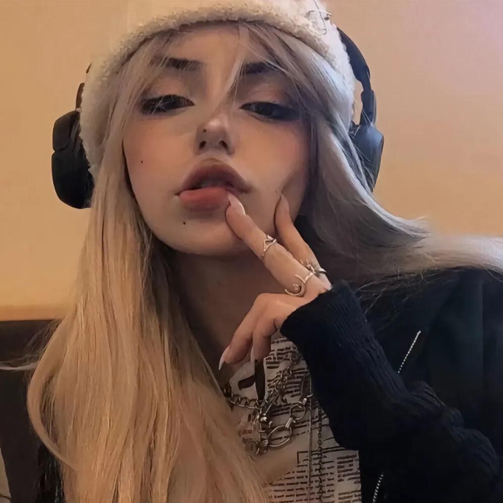 TenZin Dolkar🫧🤍