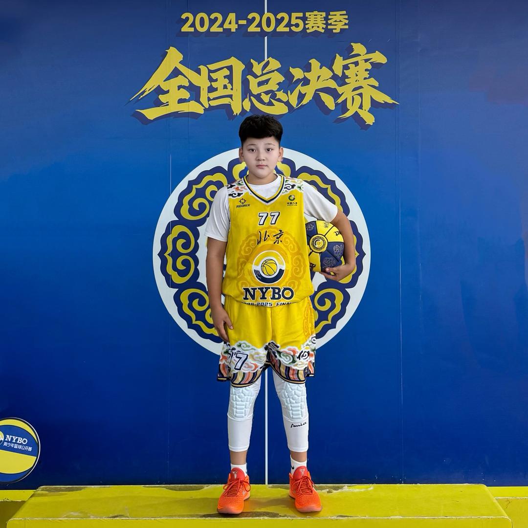 小卢卡🏀耿启航