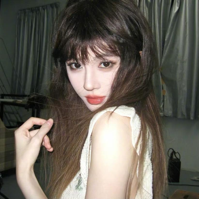 美女好困—