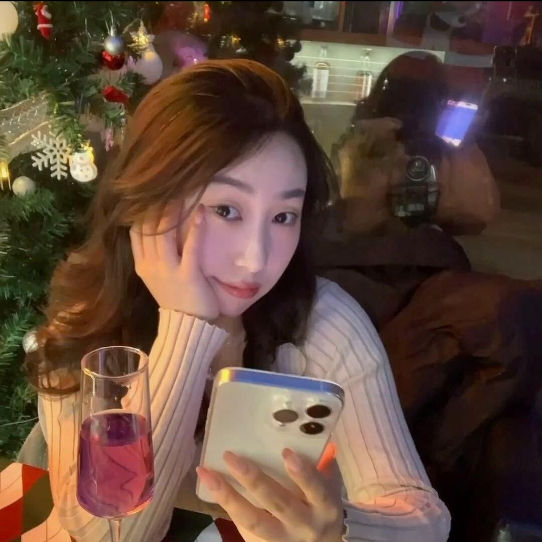 李李^ - ^