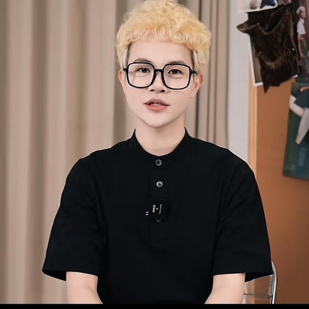 QIAOLA 乔拉_直播穿搭