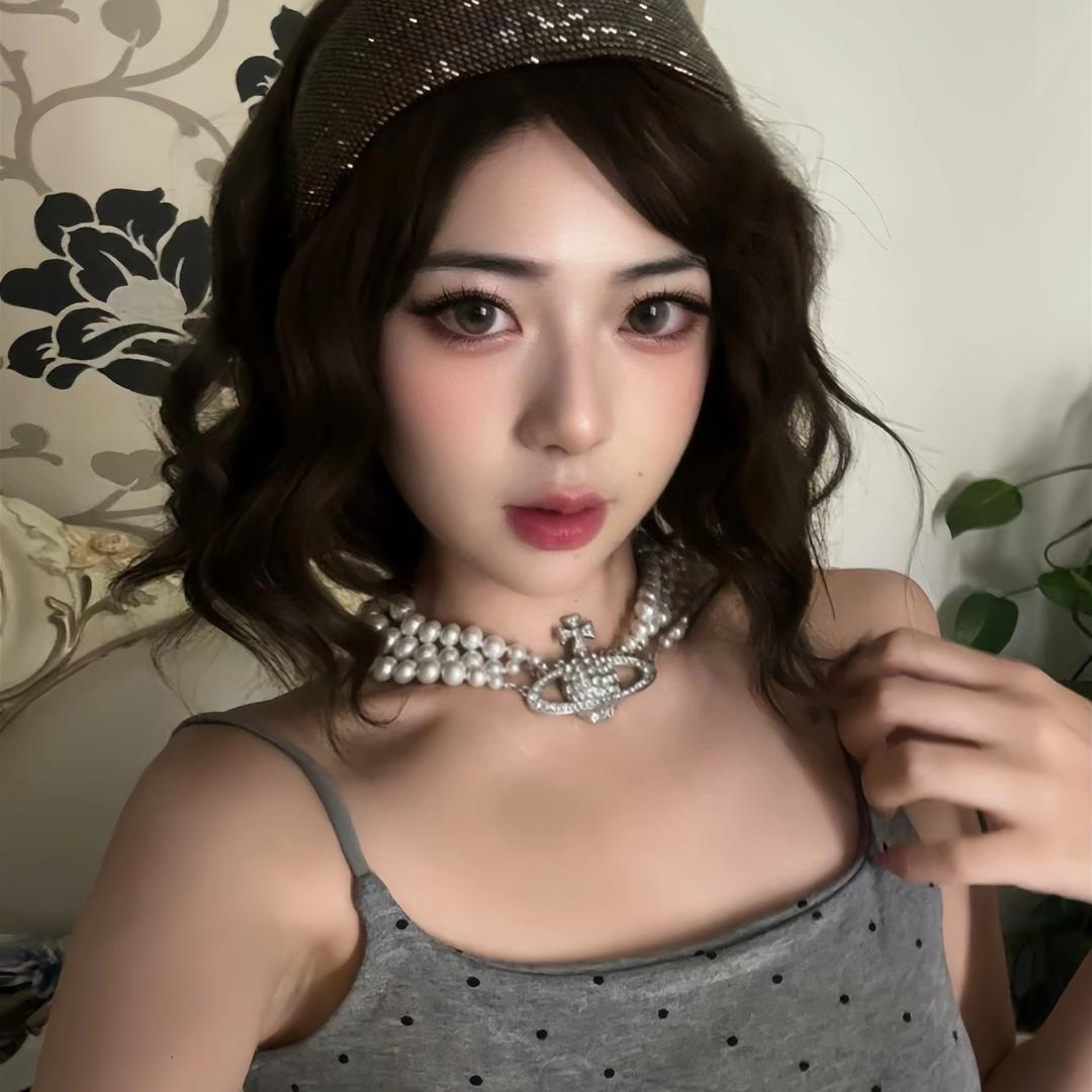 秦小蔚