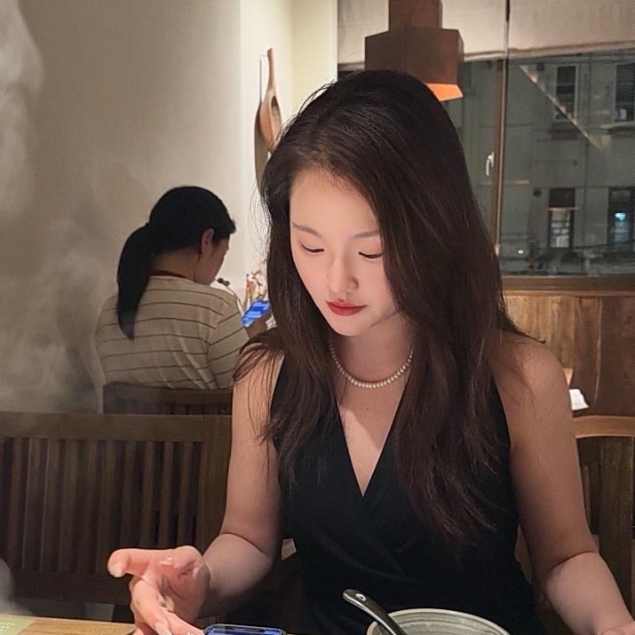 知我衣服饰