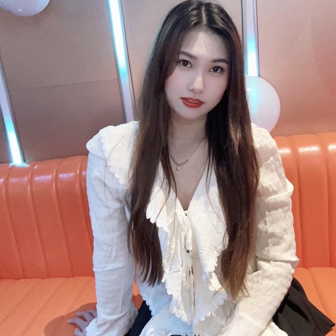 轮滑冰姑娘