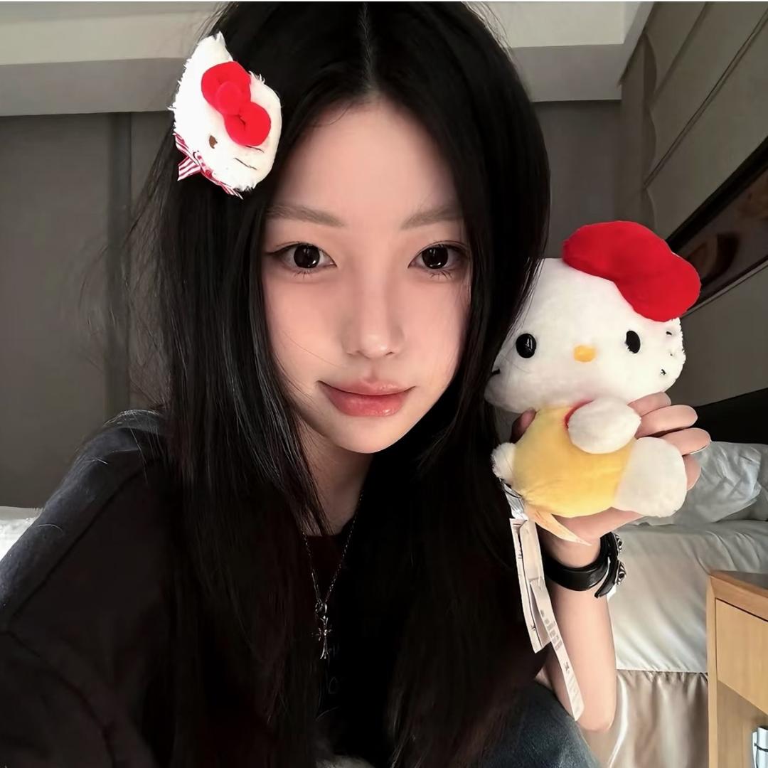 三颗草莓🍓