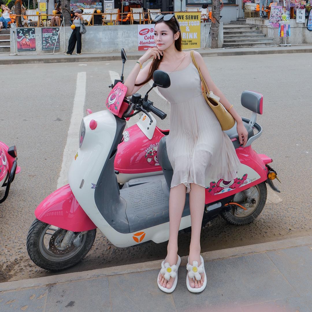 DJ 小姐姐