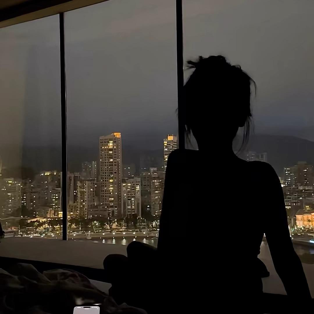 小钰不是美女-