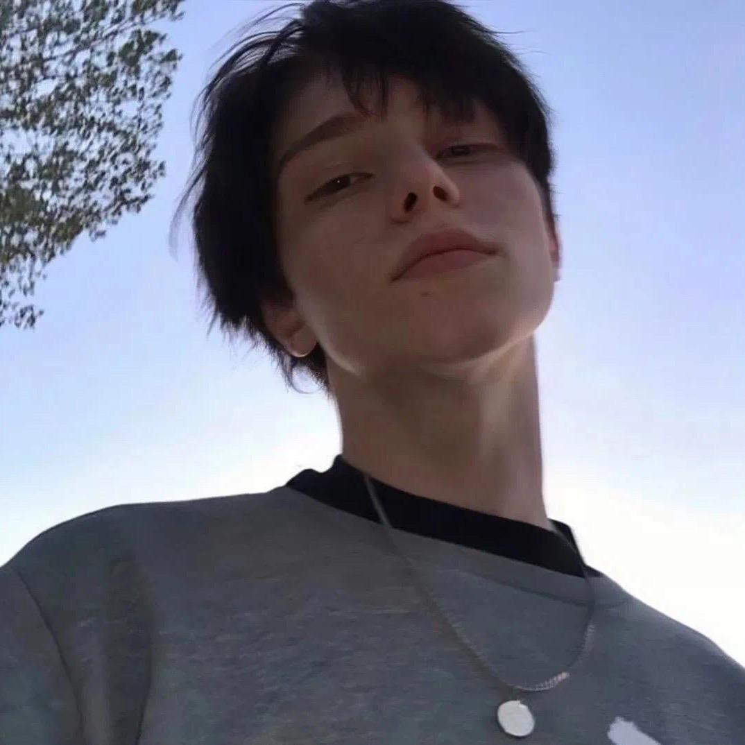 Yy
