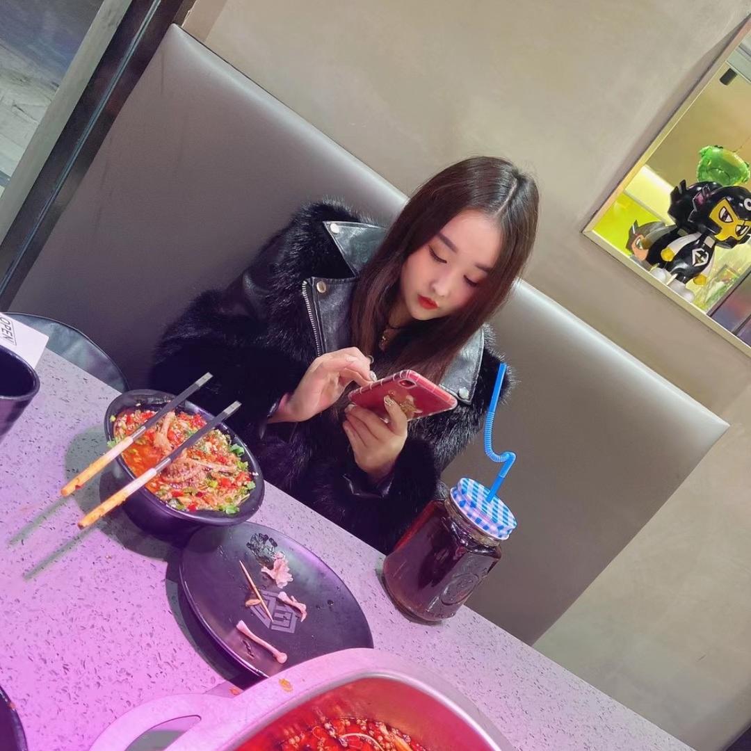 Huang     🌻