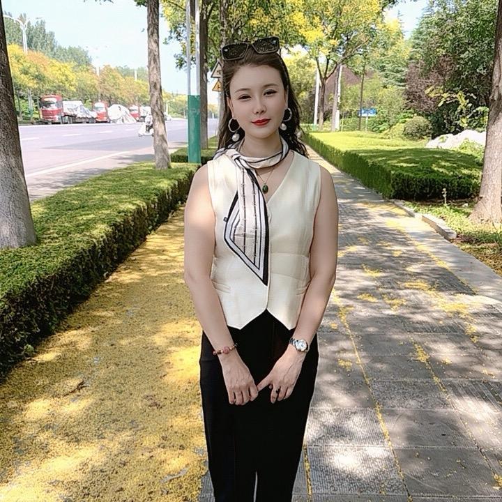 鲸鱼小姐姐