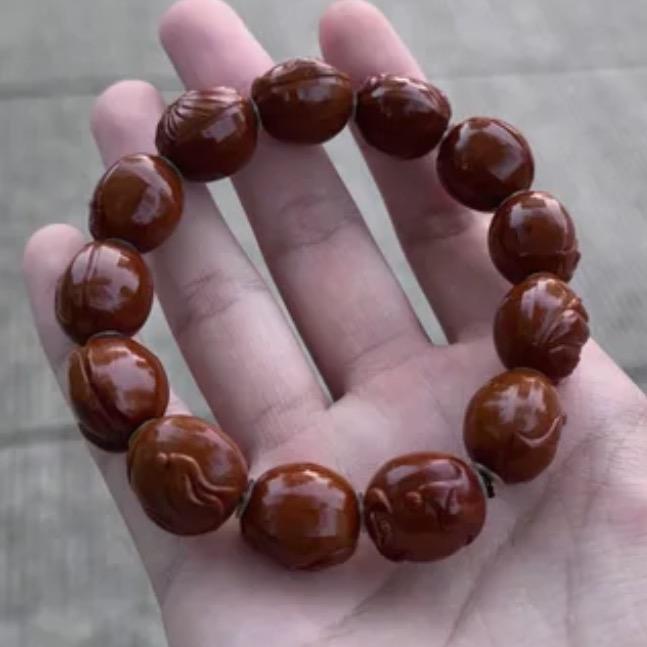 橄榄核雕刻坊