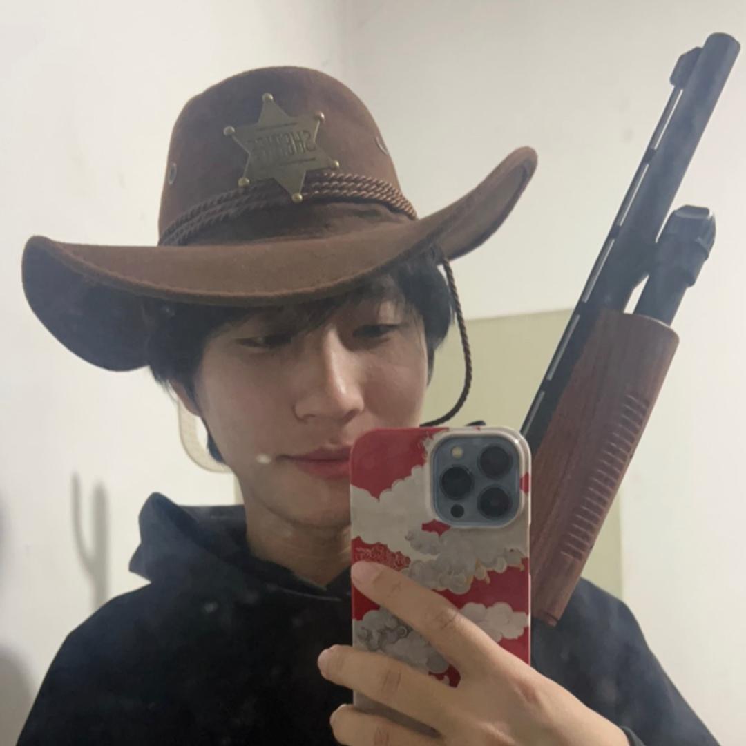 太原房产艺术家山小富