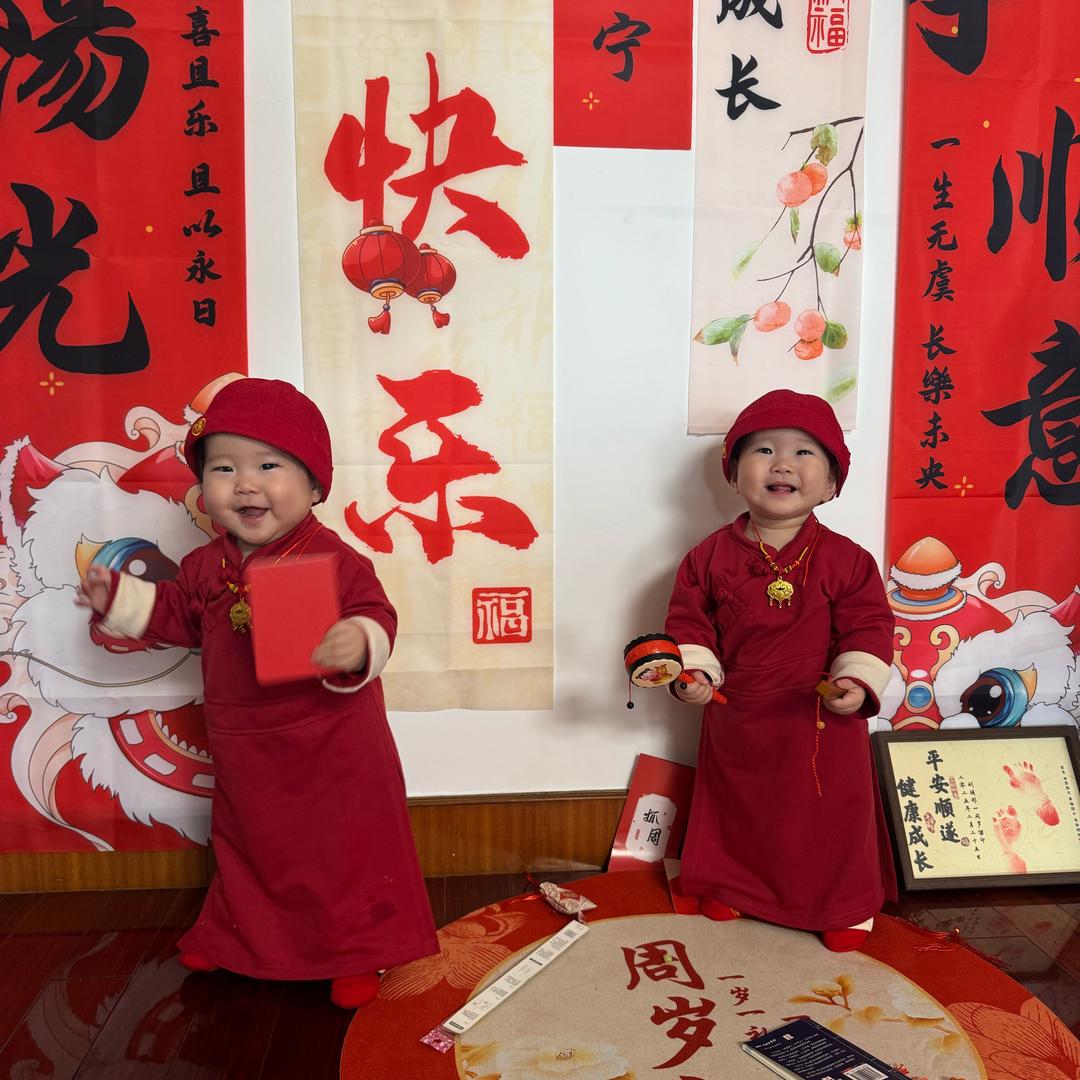 憨憨和二驴的日常生活