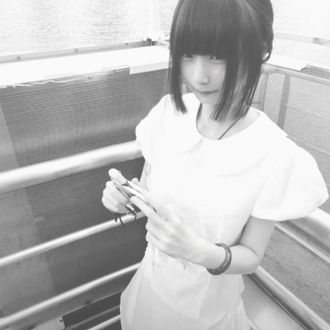 你脸红什么