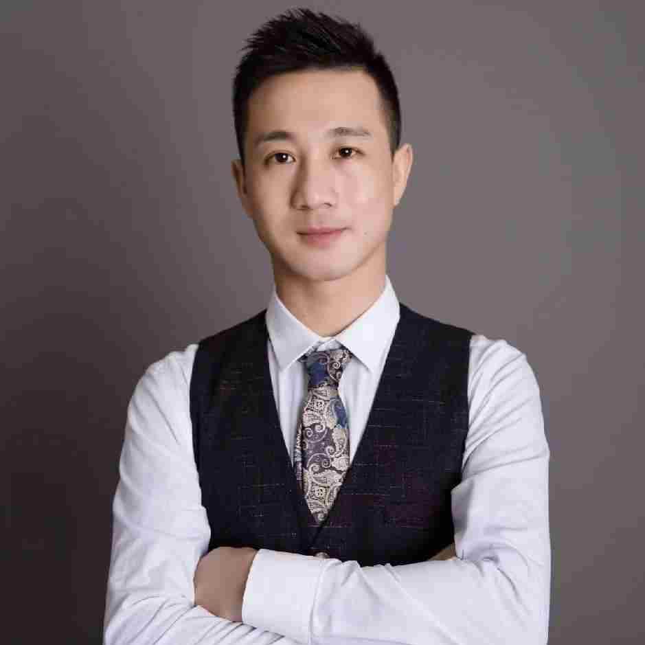 返乡青年小光明（广西公文包酒）