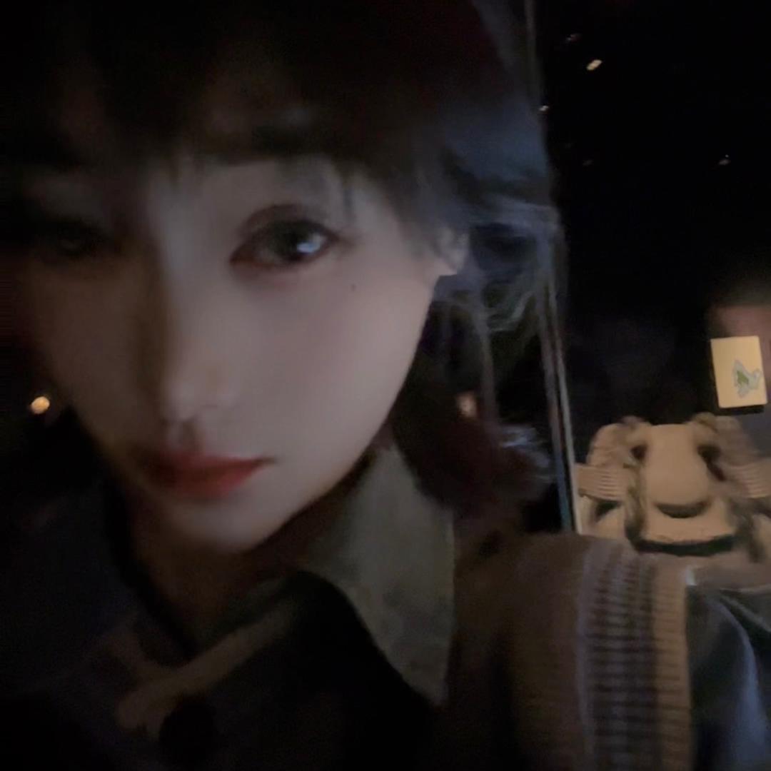 小秦 同学👧