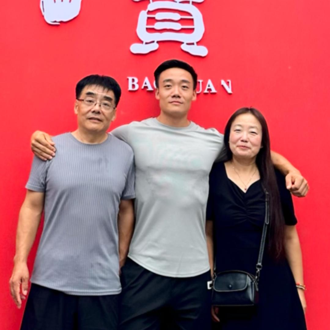 带爸妈健身的小李教练(力量塑形课程)