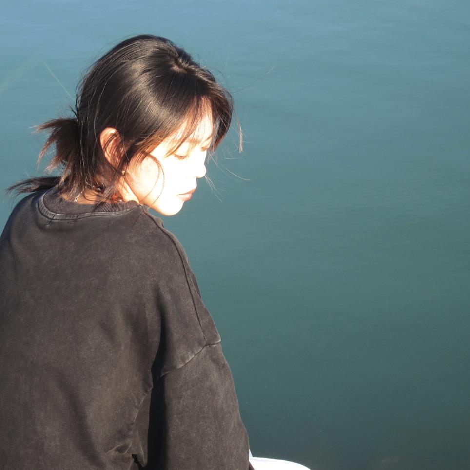 小无..