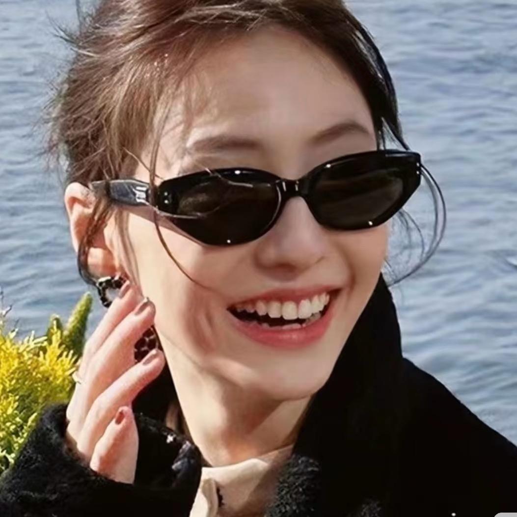 Lhadon སྒྲོན་