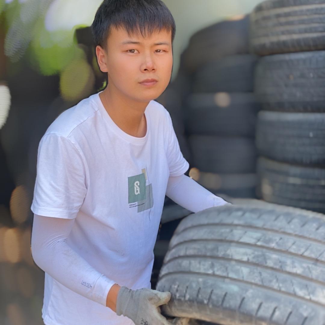 西安精品二手轮胎小彭