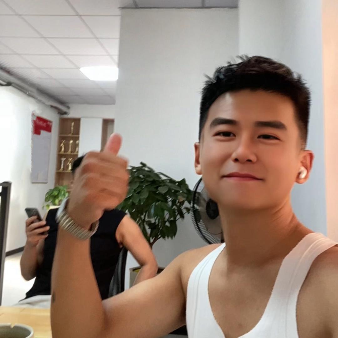 小黑朋友圈