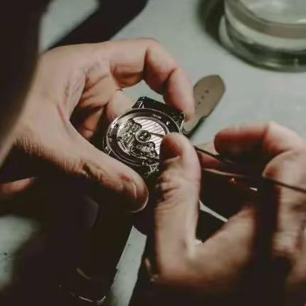 修表匠李志贤（亨得利腕表)