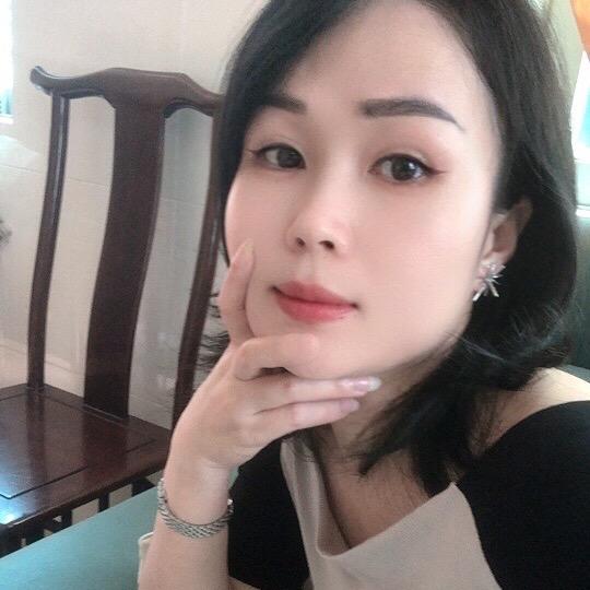 悠悠知性女