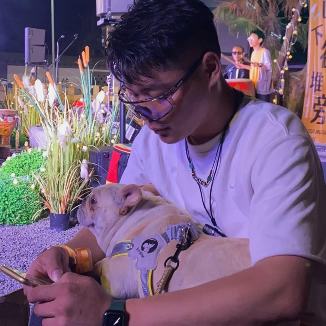 南方姑娘在署前街开着吉姆餐厅🦔