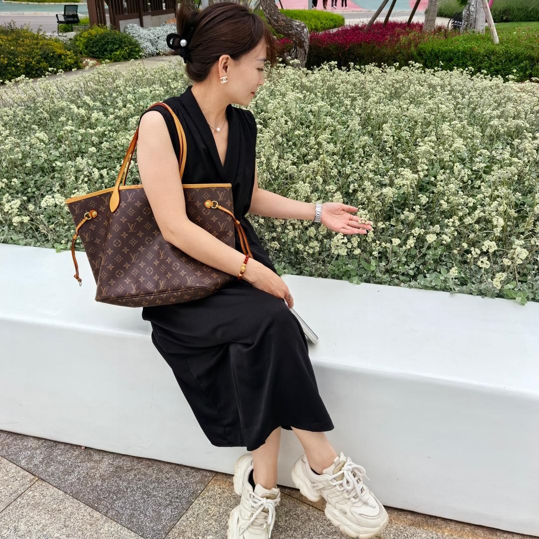 小红红
