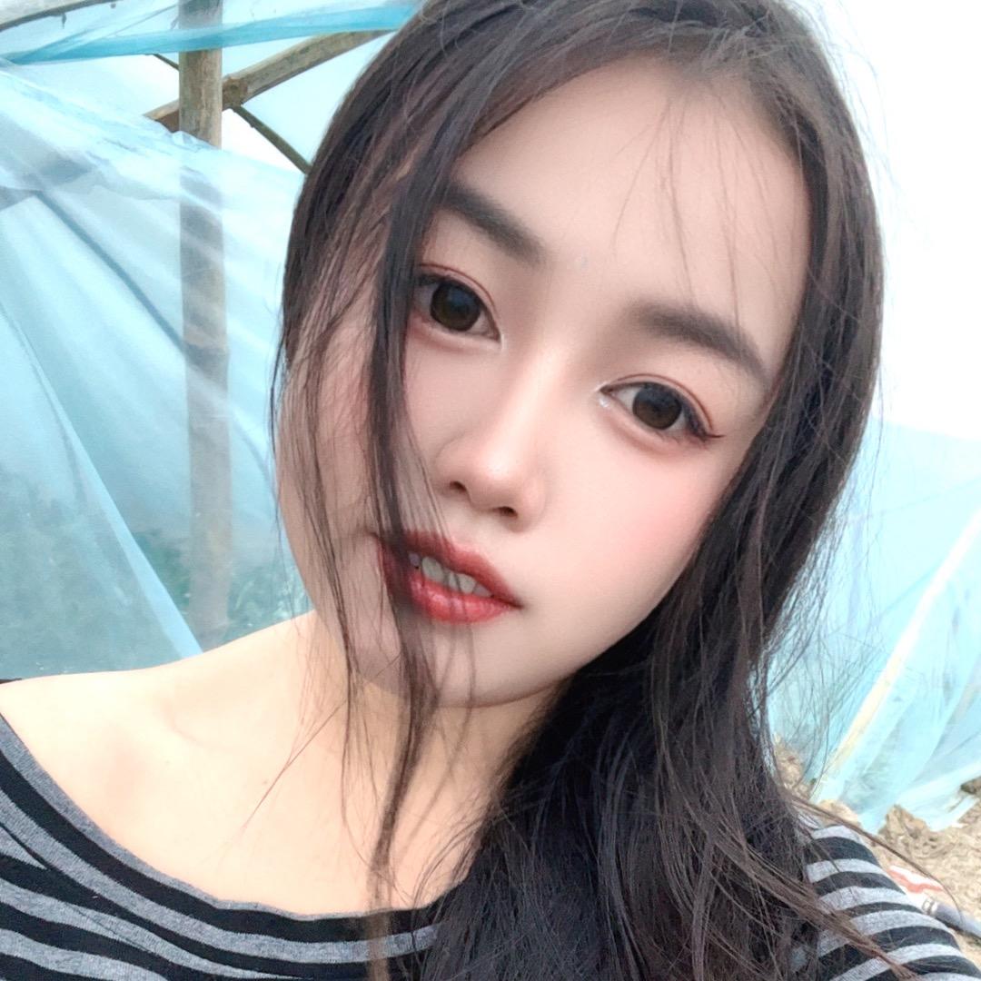 小群Dopi不脱妆粉底液