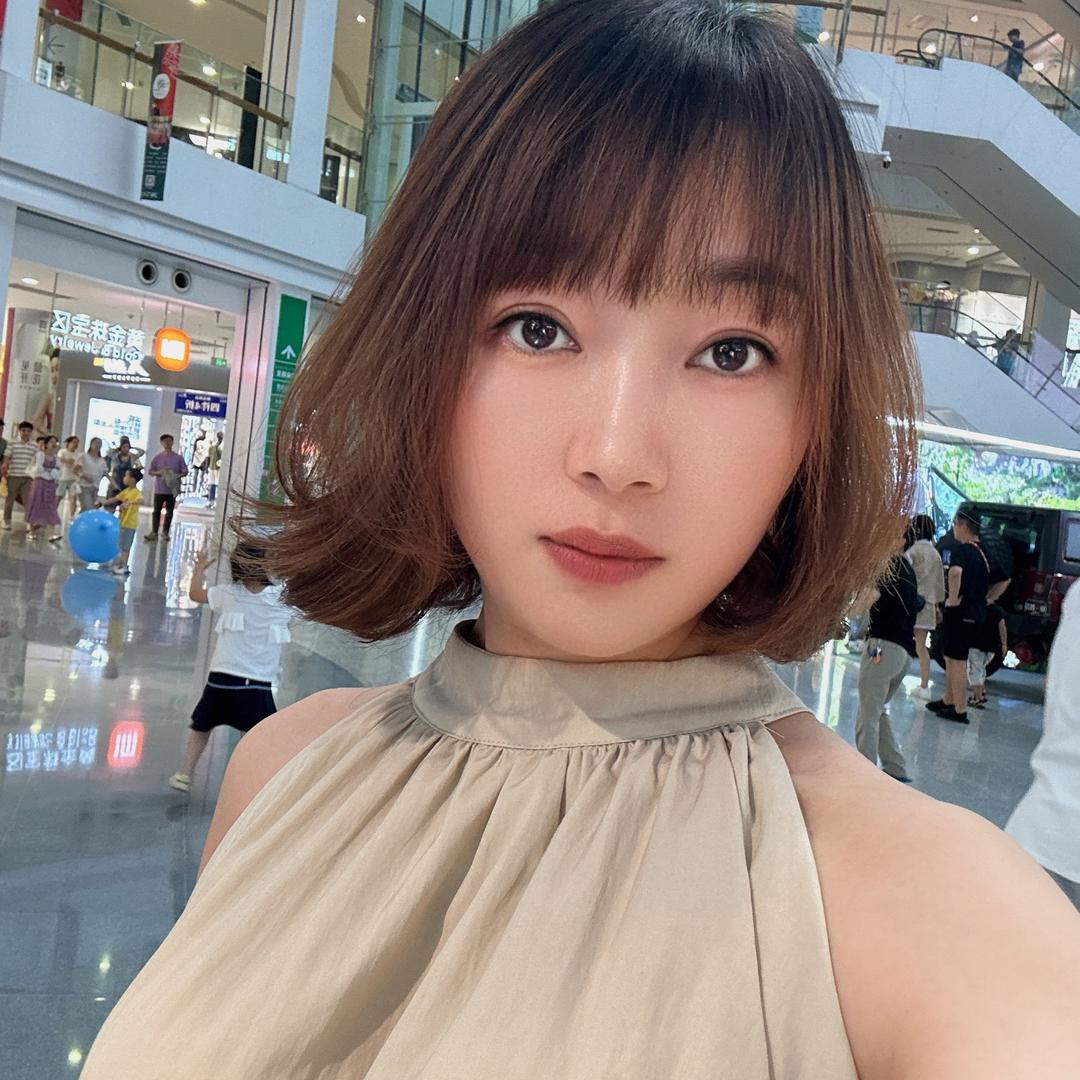 妍颜