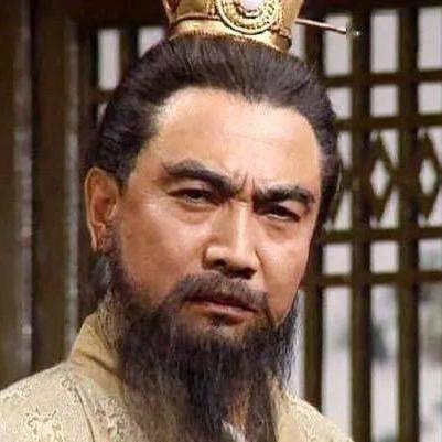 凹凸曼打工人