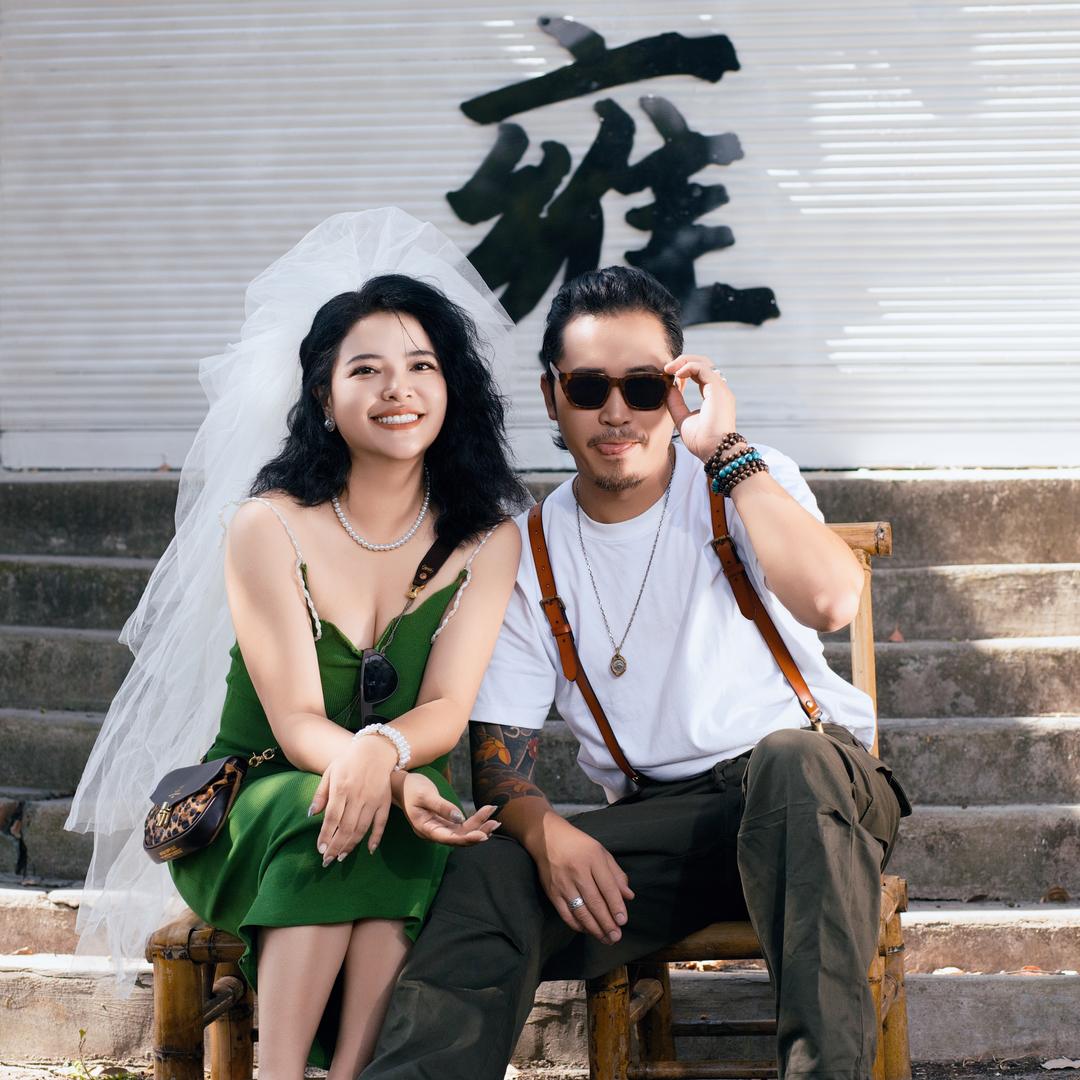 柿梨夫妇·范婷（在纳雍）