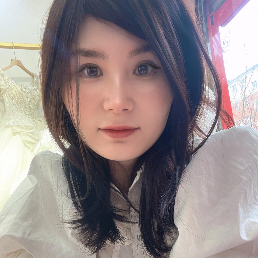 东丰县钱多多婚纱礼服馆