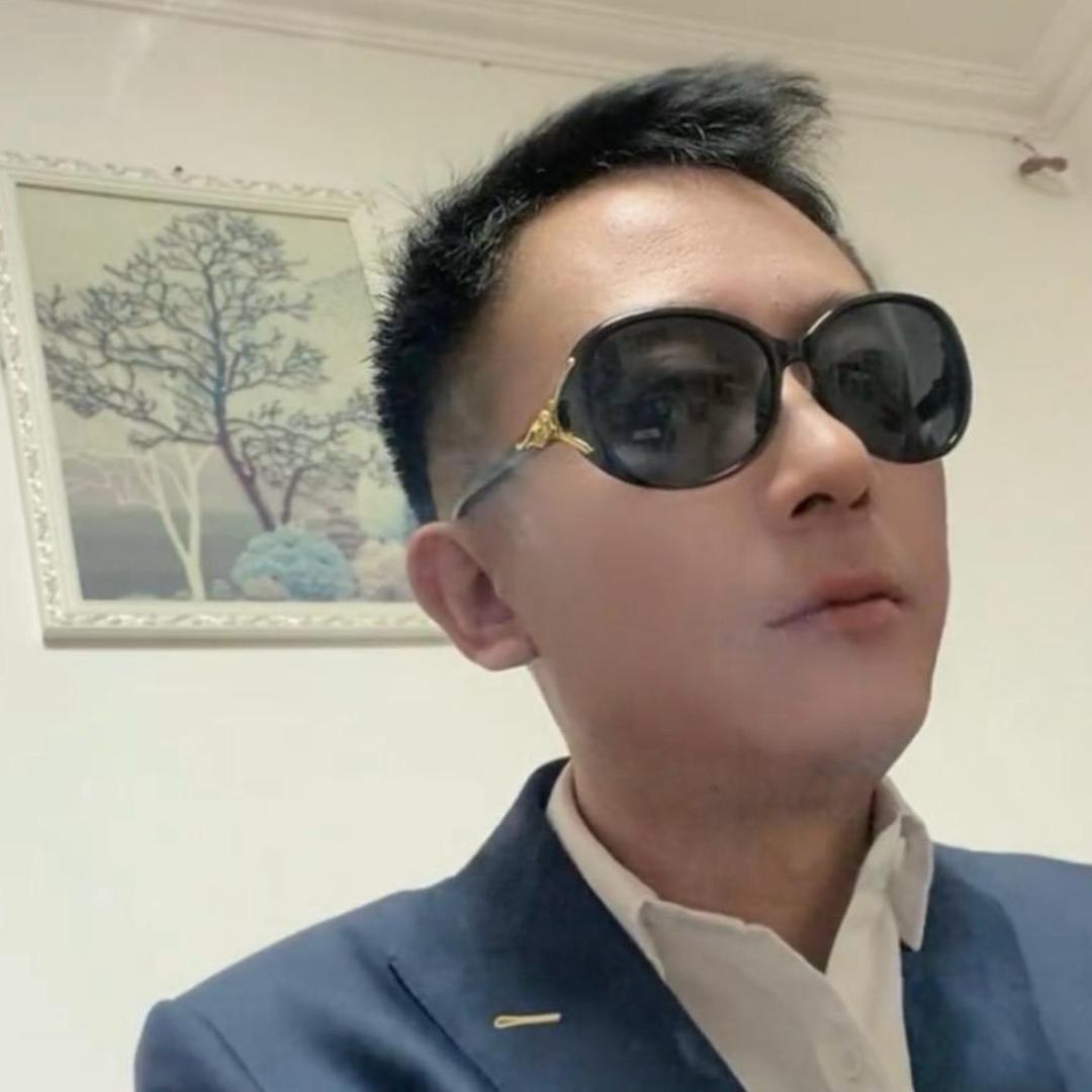 你微笑时好美