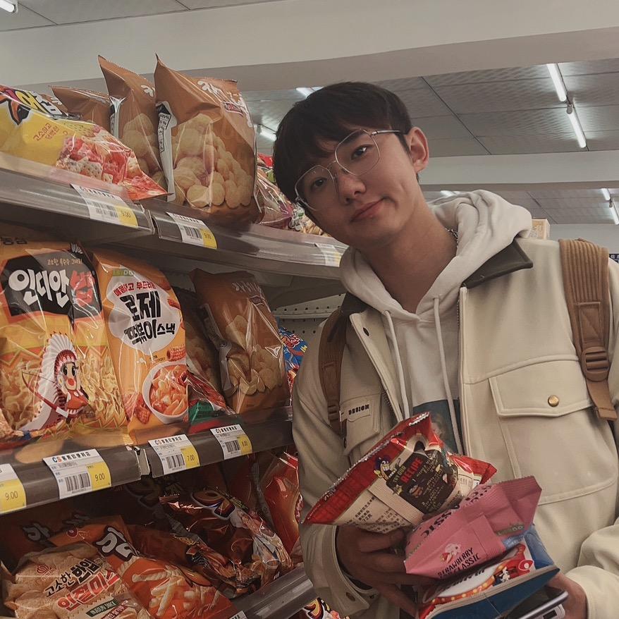 窦晨光