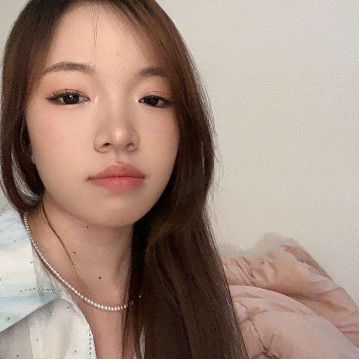 小妹苗族姑娘