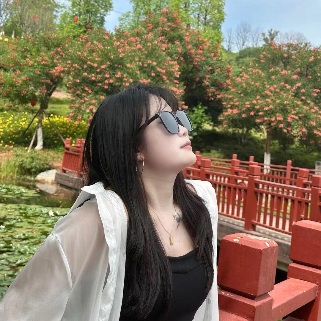 廾匸……