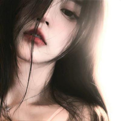 赵敏.
