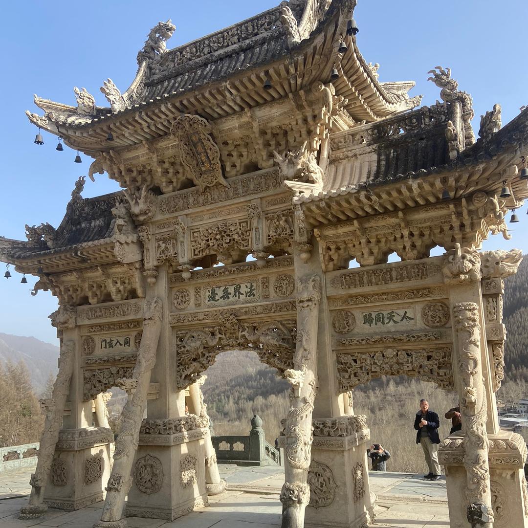 东阁主