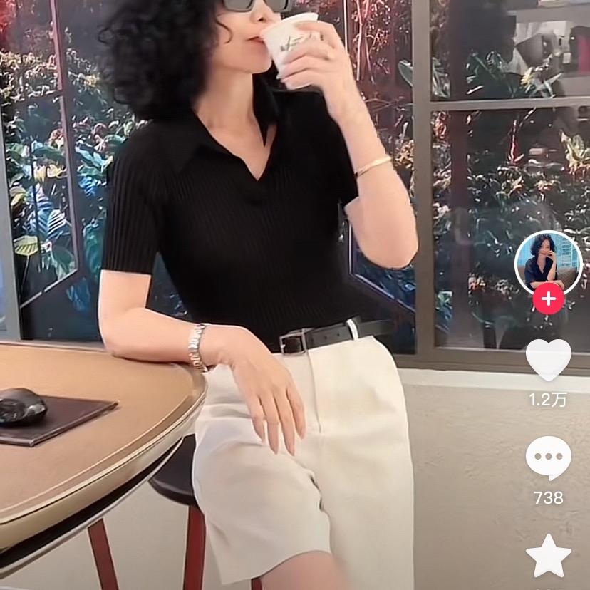 何必晚留