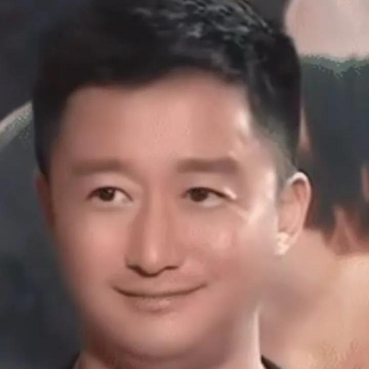 爸 爸
