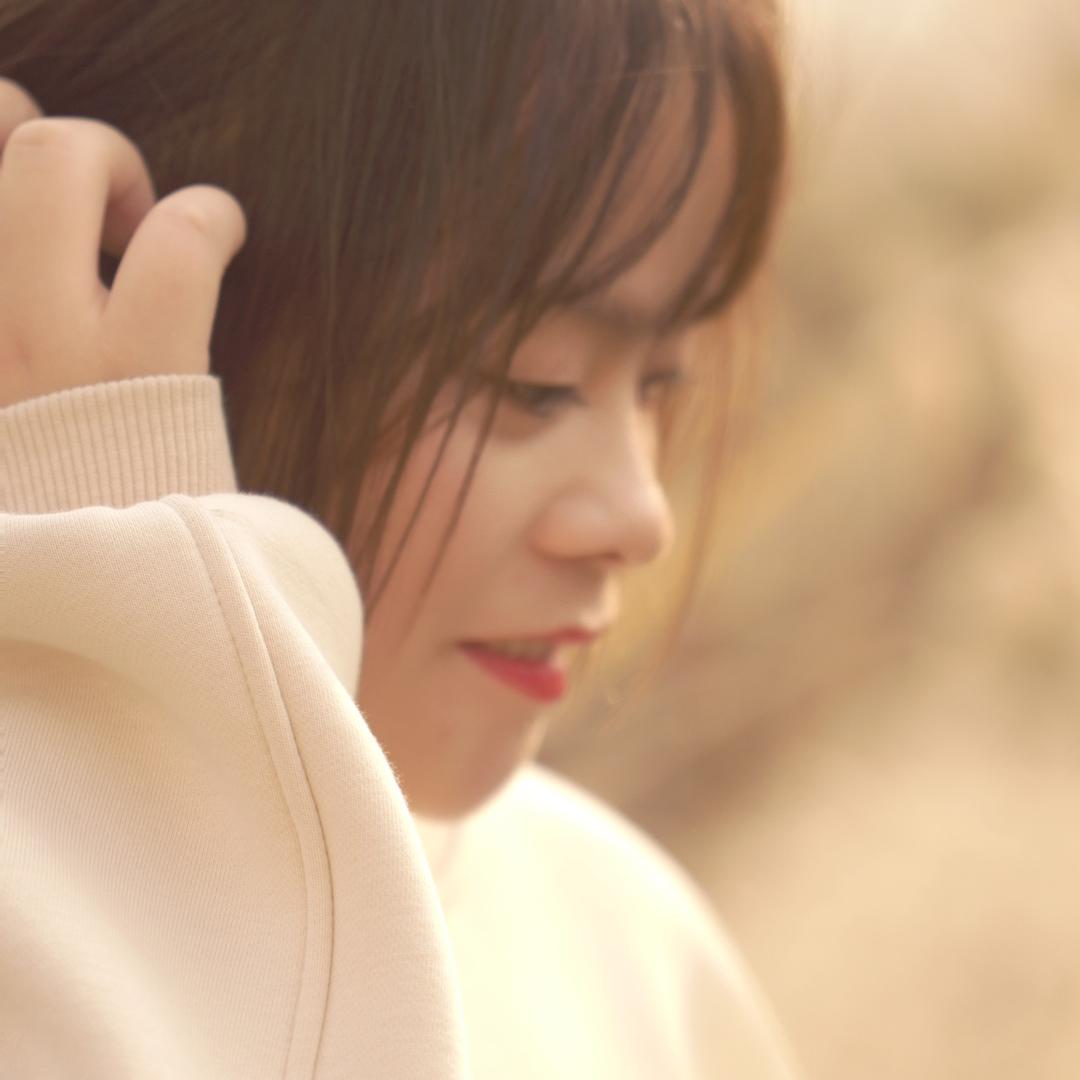 谌、倩倩