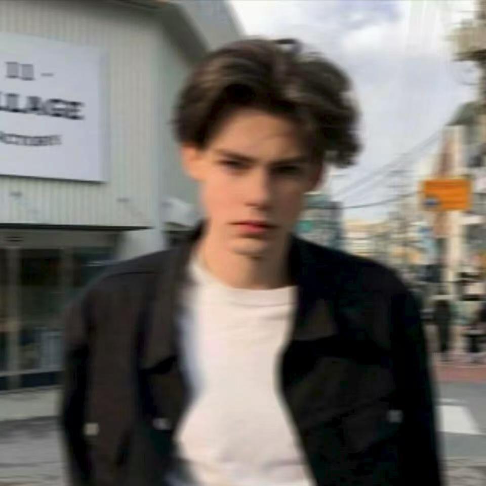 𝑷𝒊𝒏𝒈𝒐