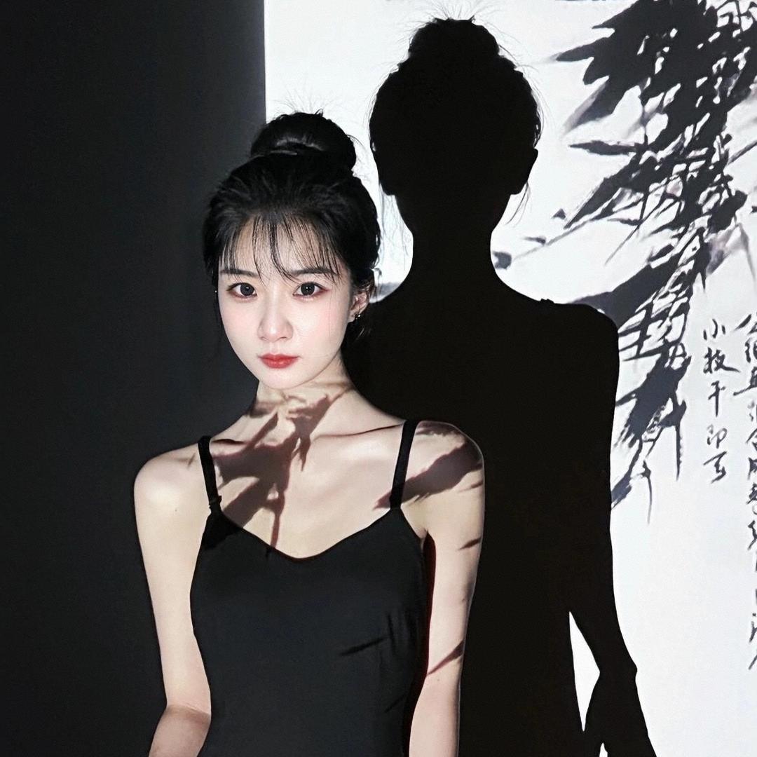 赖小小