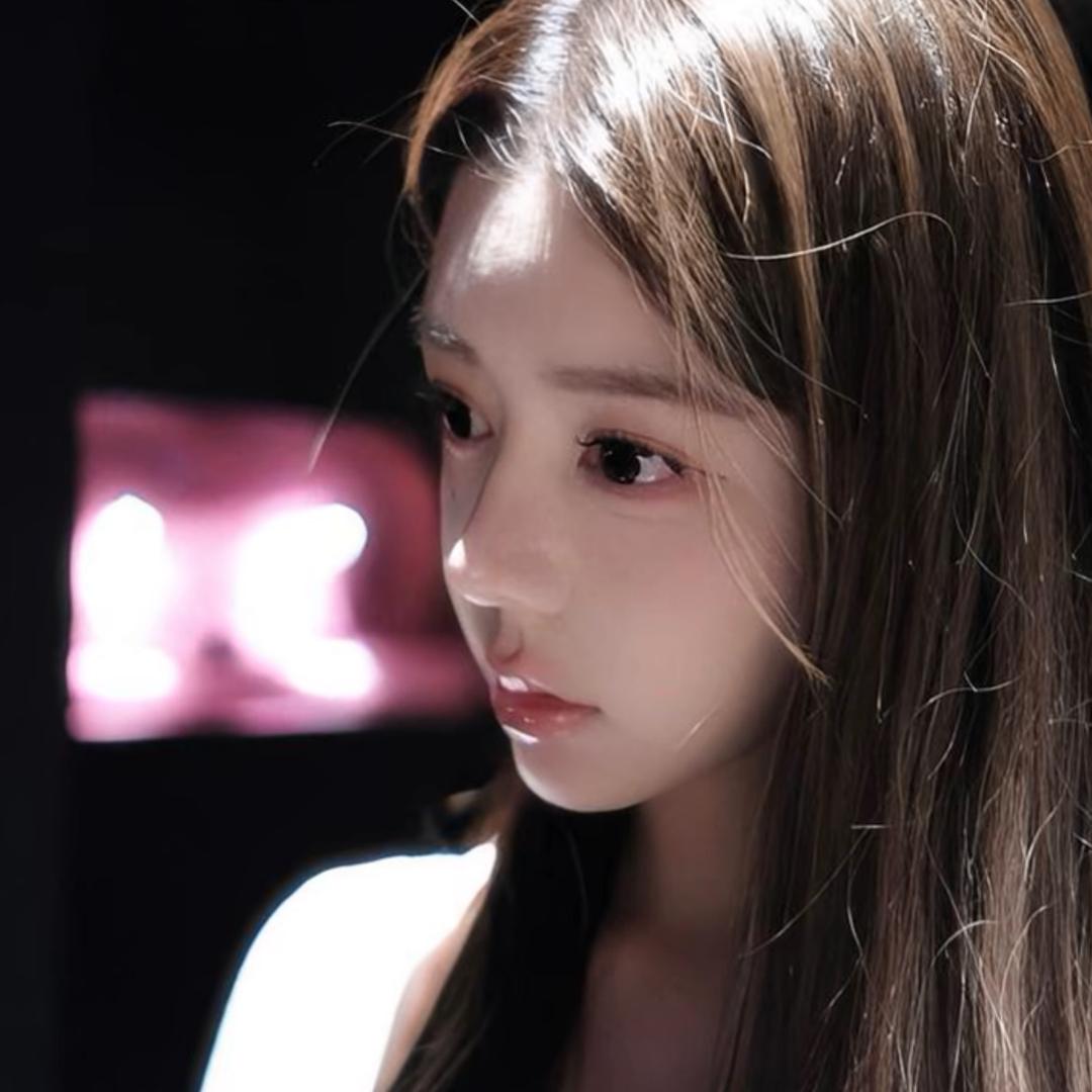 小y.