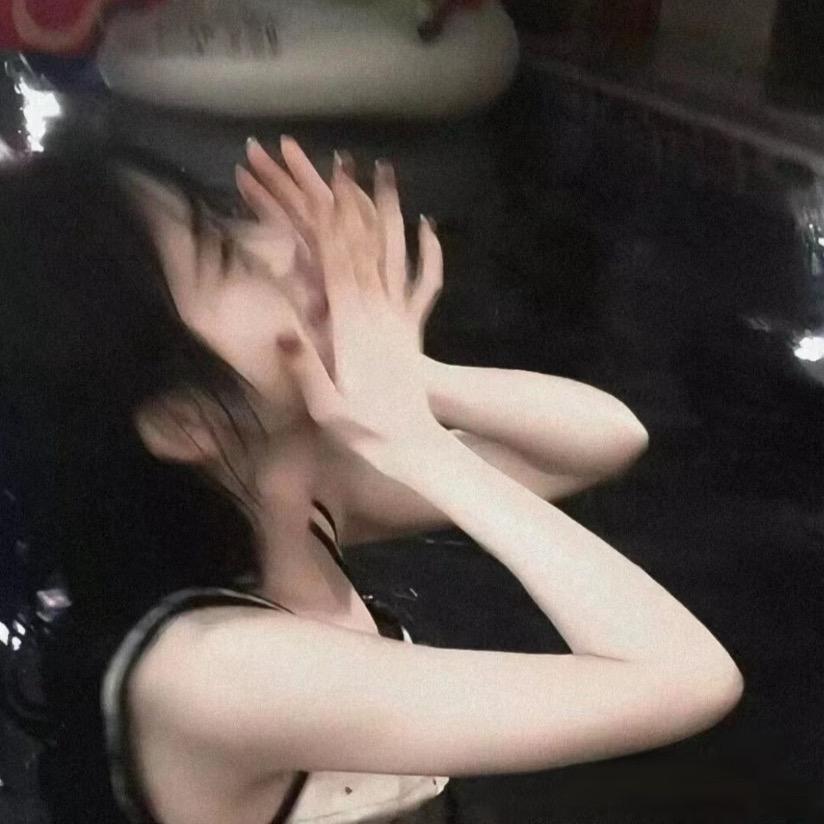 七七