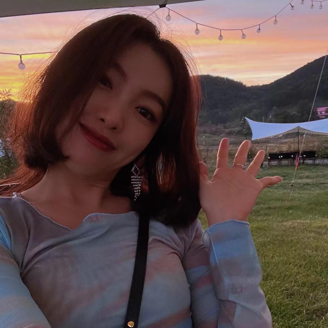 White白小白