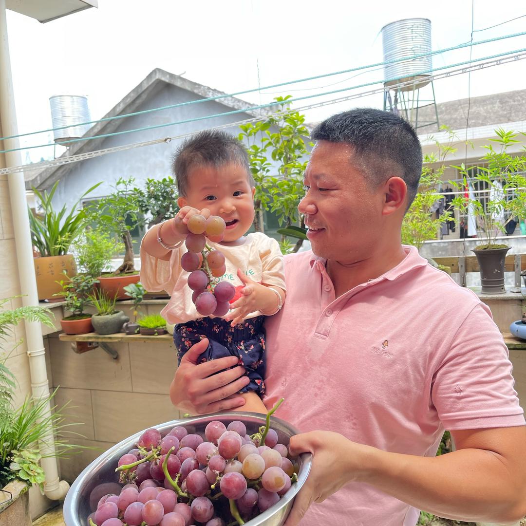 冬哥爱养鱼种花