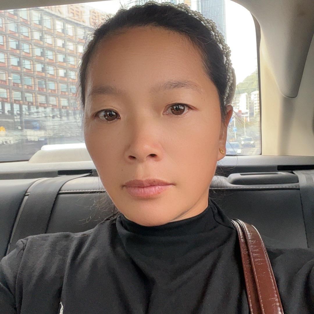 离婚的女人在风雨中挣扎！方音